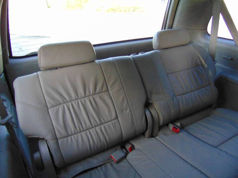 2005 Toyota Sequoia SR5