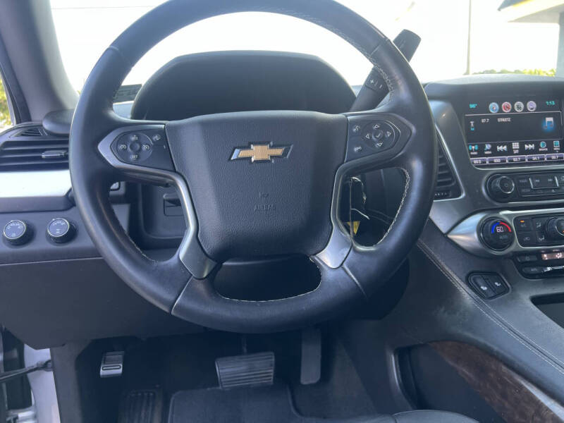 2017 Chevrolet Suburban LT