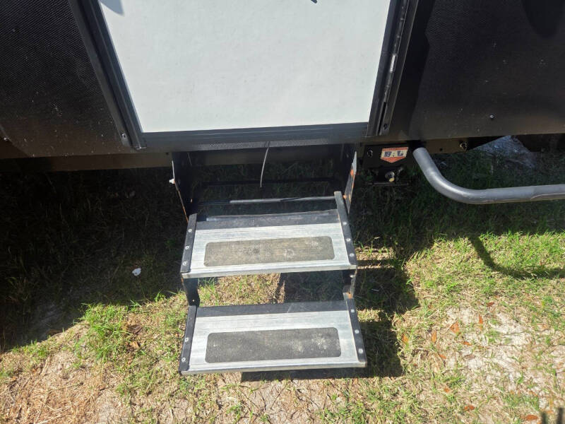 2023 Winnebago 100 SERIES HIKE