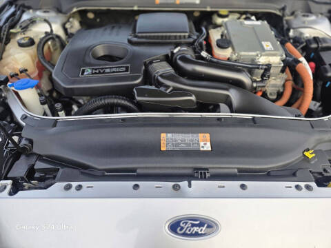 2016 Ford Fusion Hybrid SE