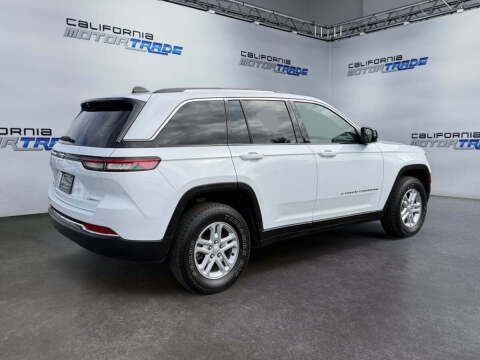 2023 Jeep Grand Cherokee Laredo