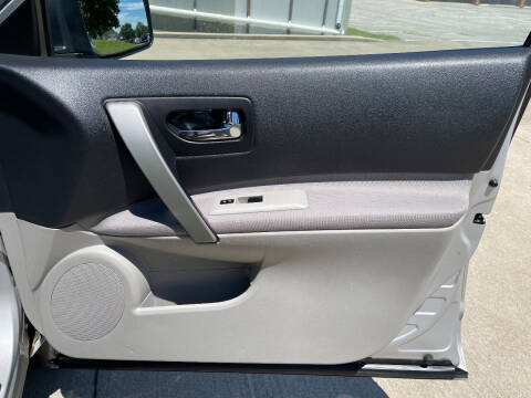 2012 Nissan Rogue S