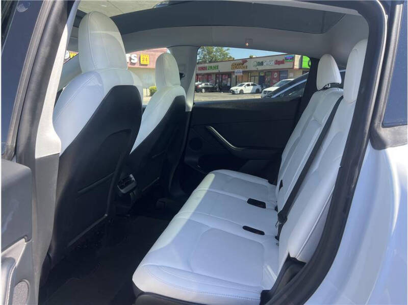 2022 Tesla Model Y Long Range