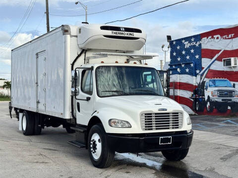 2016 Freightliner M2 106