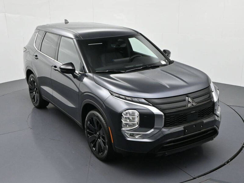 2026 Mitsubishi Outlander LE