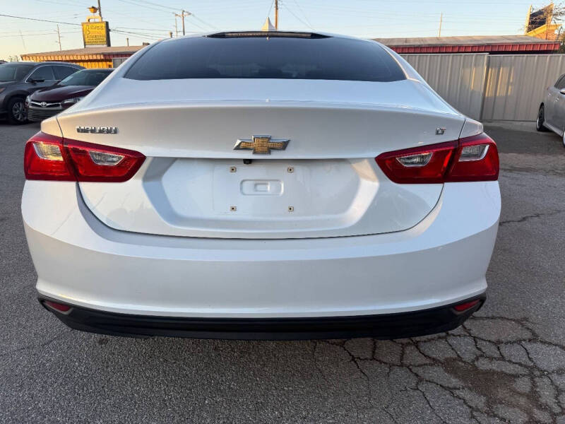 2017 Chevrolet Malibu LT