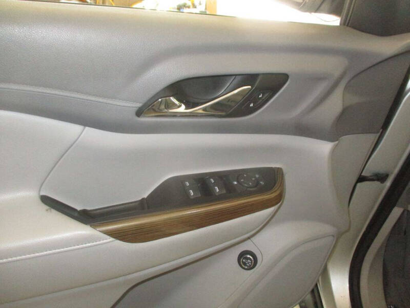 2019 GMC Acadia SLE-2