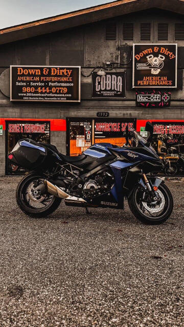 Suzuki GSX-S1000GT Image