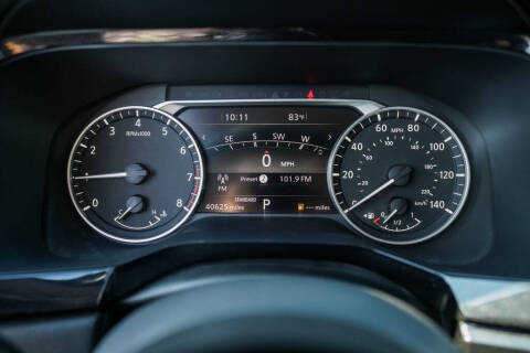 2022 Nissan Pathfinder SL