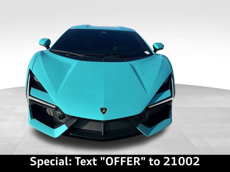 2024 Lamborghini Revuelto