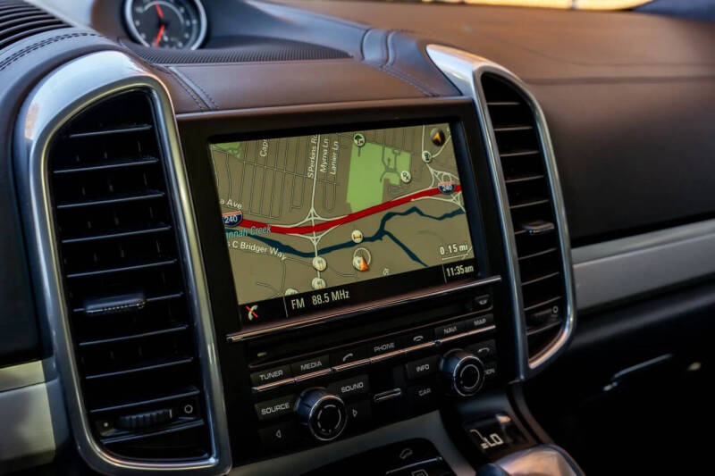 2015 Porsche Cayenne Turbo