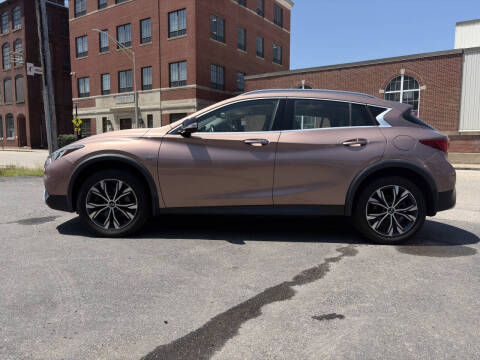 2018 Infiniti QX30 Premium