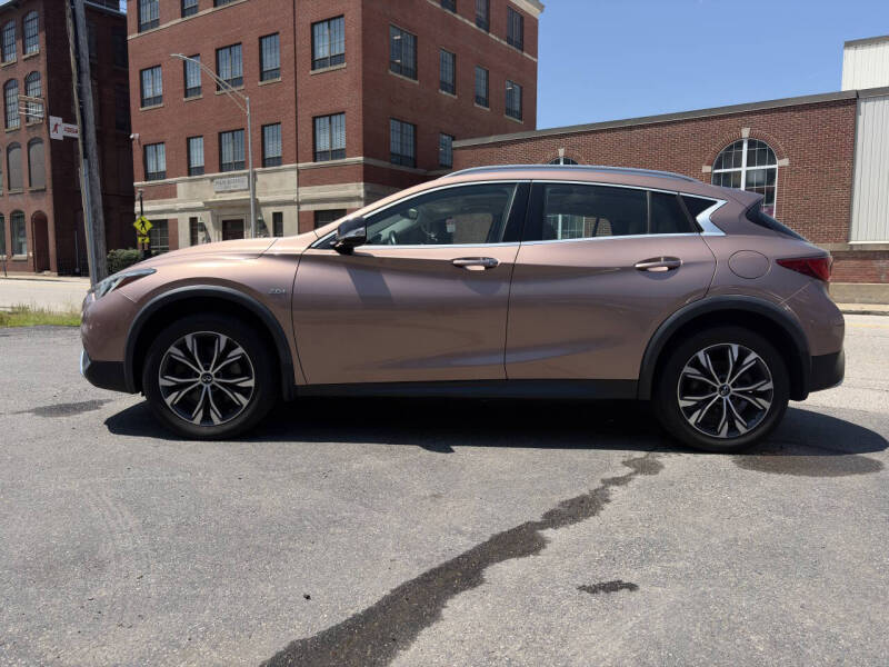 2018 Infiniti QX30 Premium