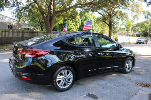 2019 Hyundai Elantra SE