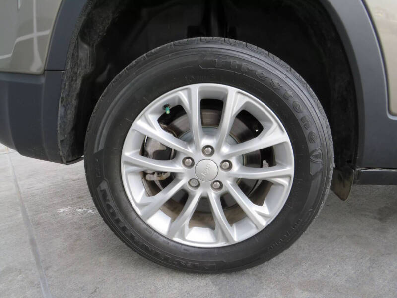 2019 Jeep Cherokee Latitude