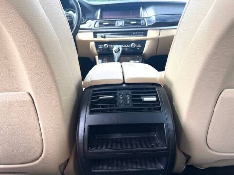 2016 BMW 5 Series 528i