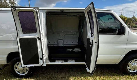 2011 Ford E-Series E-350 SD