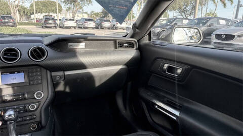 2019 Ford Mustang EcoBoost