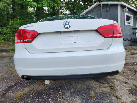 2013 Volkswagen Passat S PZEV