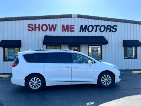 2019 Chrysler Pacifica for sale at SHOW ME MOTORS in Cape Girardeau MO