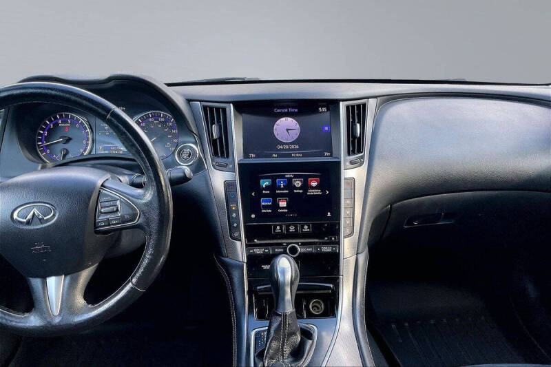 2015 Infiniti Q50
