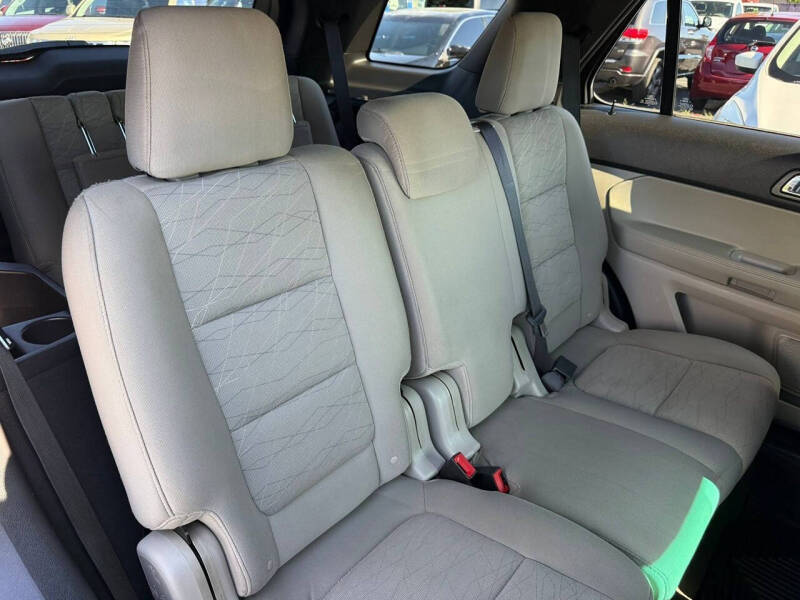 2015 Ford Explorer
