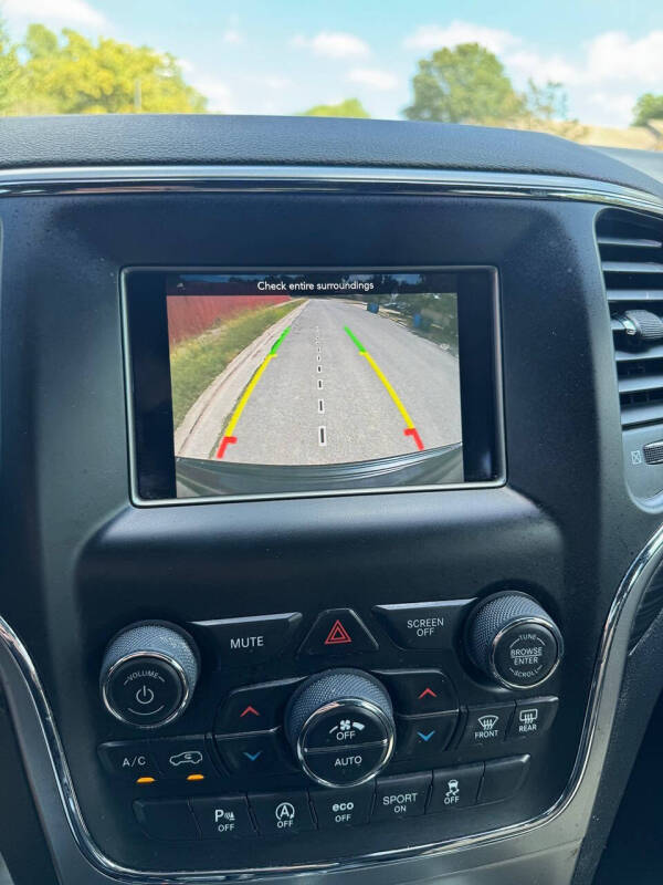 2020 Jeep Grand Cherokee Laredo E