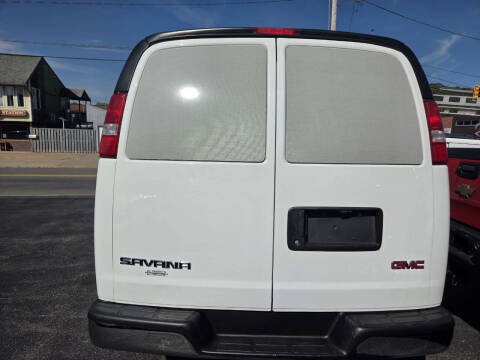 2017 GMC Savana 2500