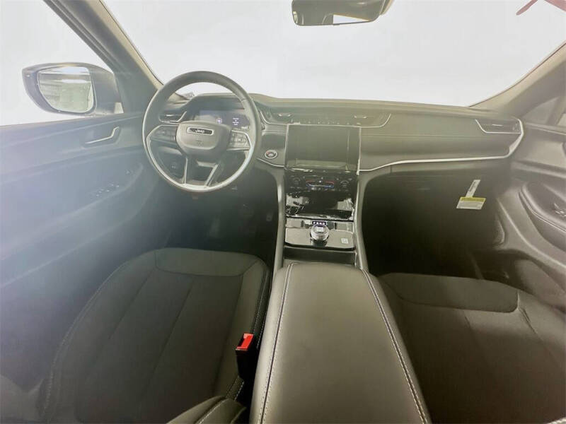 2025 Jeep Grand Cherokee L Laredo X