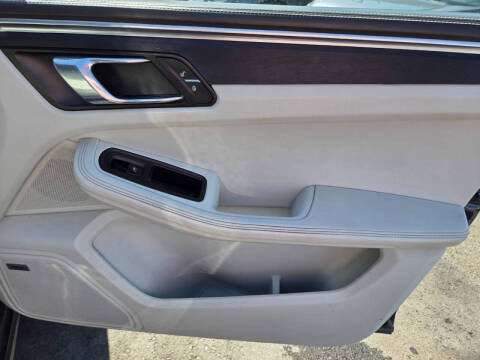 2018 Porsche Macan GTS