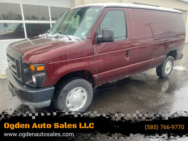 2011 Ford E-Series Econoline Van Commercial's photo