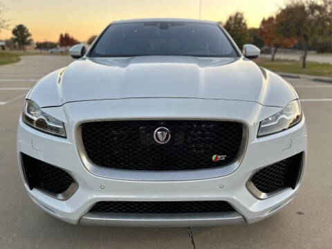 2017 Jaguar F-PACE S