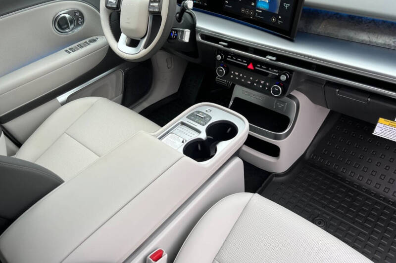 2026 Hyundai IONIQ 9 Performance Calligraphy Design