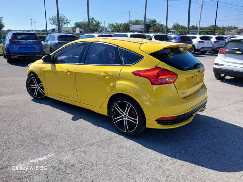 2018 Ford Focus ST