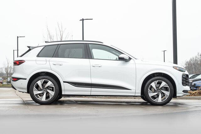 2025 Audi Q6 e-tron quattro Premium Plus