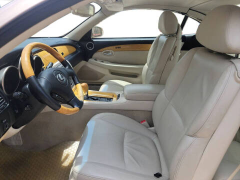 2004 Lexus SC 430