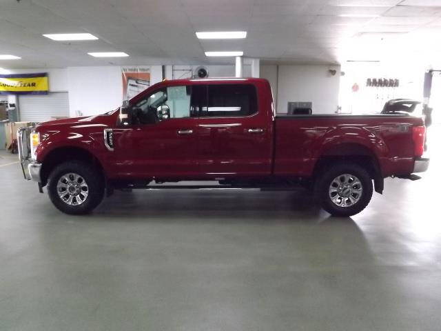Used 2017 Ford F-250 Super Duty XLT with VIN 1FT7W2B64HEF44400 for sale in Platteville, WI