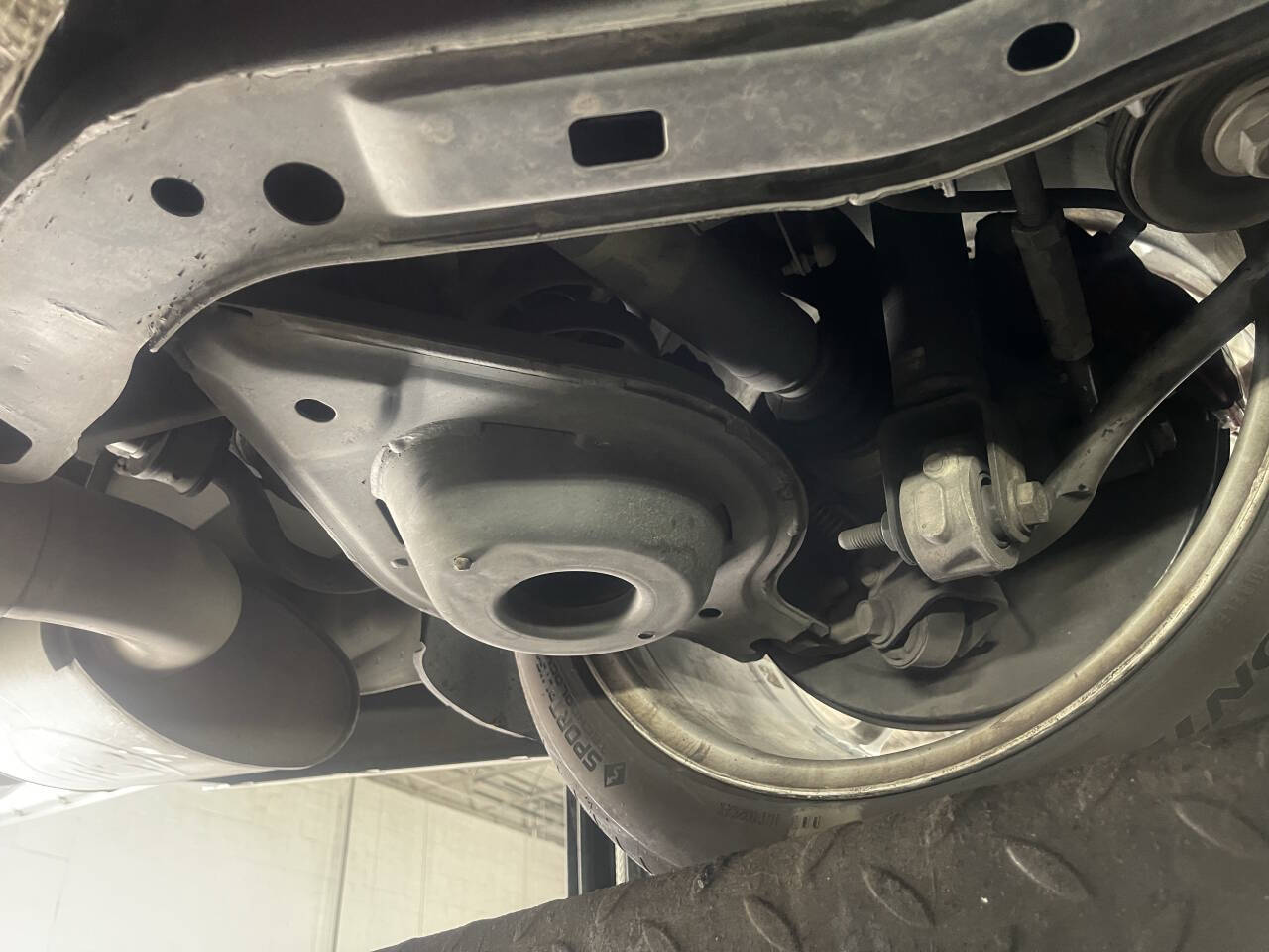 2014 Cadillac CTS-V 76