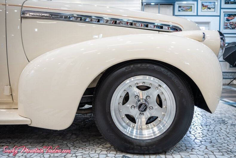 1940 Chevrolet Deluxe