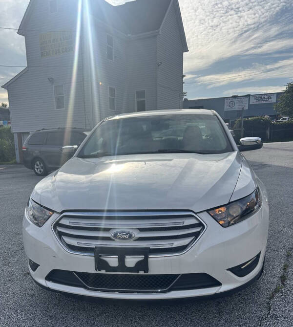 2015 Ford Taurus Limited