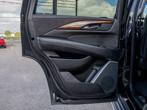 2019 Cadillac Escalade Luxury