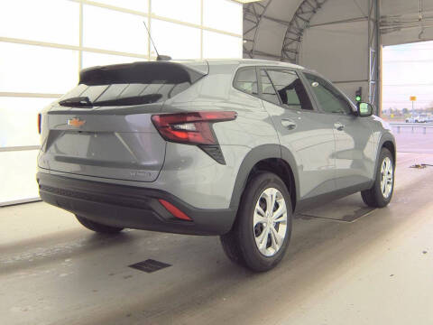 2025 Chevrolet Trax LS