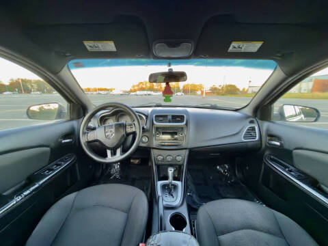 2012 Dodge Avenger SE