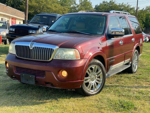 2003 Lincoln Navigator for sale at Cash Car Outlet in Mckinney TX