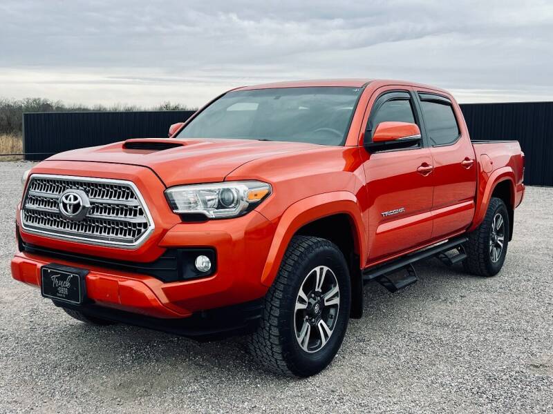 2016 Toyota Tacoma for sale at The Truck Shop in Okemah OK