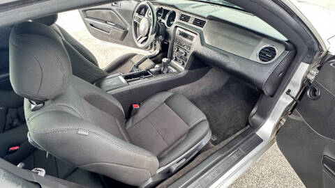 2014 Ford Mustang V6