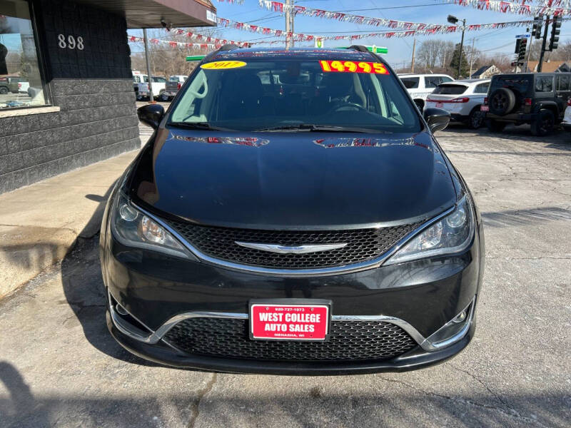 2017 Chrysler Pacifica Touring-L