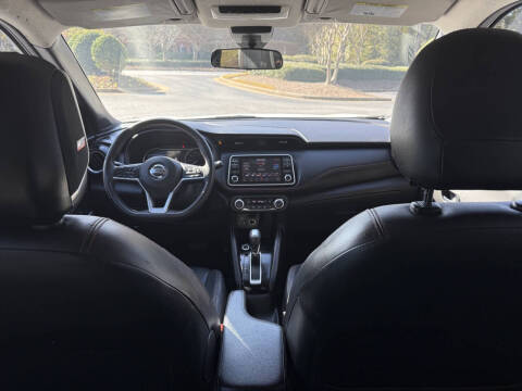 2020 Nissan Kicks SR