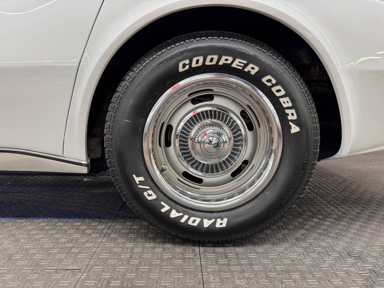 1975 Chevrolet Corvette 30