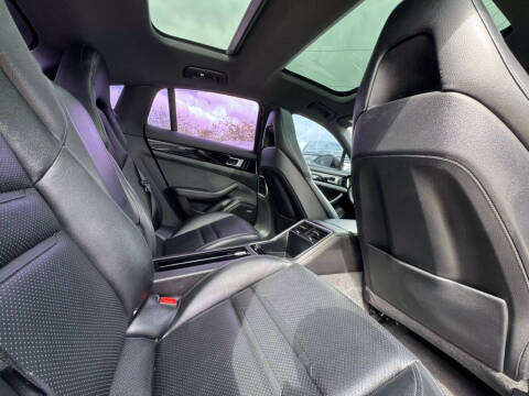 2019 Porsche Panamera